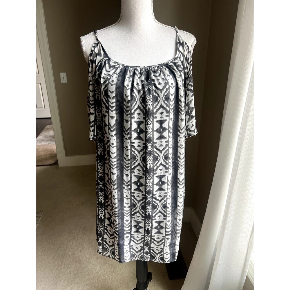 NWT Charming Charlie southwestern cold shoulder gray, white print dress size M